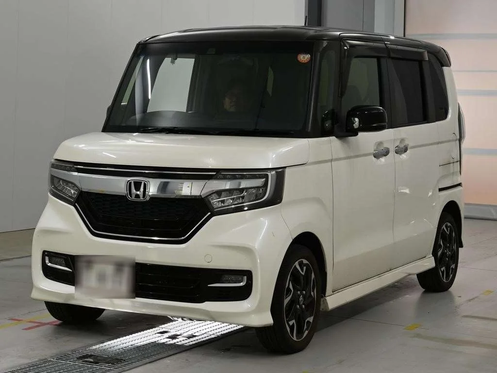 Honda N BOX CUSTOM JF4 2018